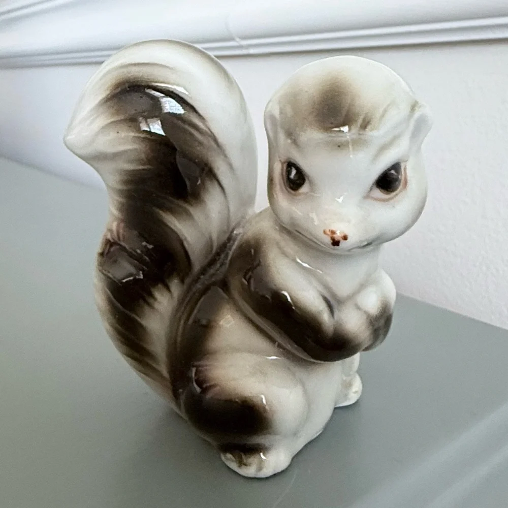 Vintage Relco Japan porcelain squirrel figurine